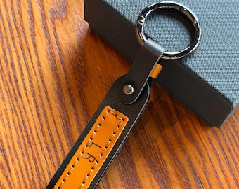 Premium Leather Hand-carved Car Keychain, Personalized Cowhide Key Ring, Luxury Minimalist Auto Accessory for Mercedes BMW Audi Porsche VW