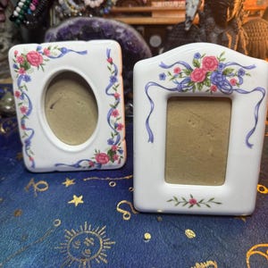 Vintage Cottage core ceramic picture frame