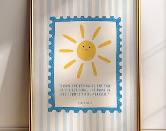 Stampa artistica da parete per la cameretta del bambino Salmo 113:3, poster cristiano boho con sole per la cameretta del bambino, decorazione con versetto della Bibbia a righe blu, download digitale
