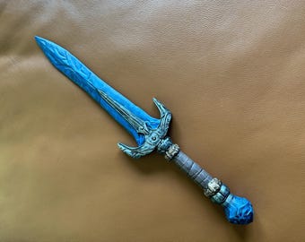 Skyrim inspired Stalhrim Dagger | life-size realistic 3D-printed axe | con-ready cosplay prop | display decor