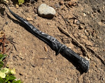 Skyrim inspired Ebony Dagger | life-size realistic 3D-printed dagger | con-ready cosplay prop | display decor
