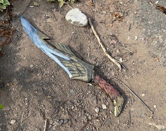 Skyrim inspired Elven dagger | life-size realistic 3D-printed dagger | con-ready cosplay prop | display decor