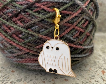 Snowy Owl progress keeper/knit stitch marker