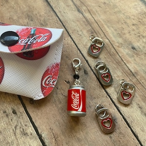 Marcadores de punto de Coca-Cola, juego de 4 con indicador de progreso en una bolsa de vinilo con cierre a presión