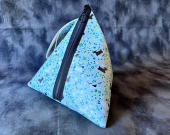 Triangle Bag - Goats & Daisies