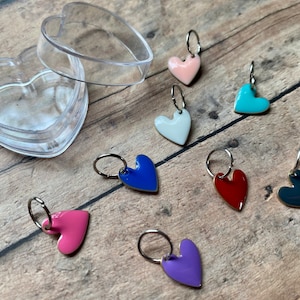 Stitch Marker Set of 8 enamel hearts for your knitting project bag