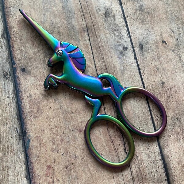 Iridescent Unicorn Scissors - Miniature Scissors for your knitting/crochet/sewing bag
