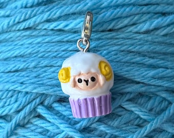 Sheep Cupcake