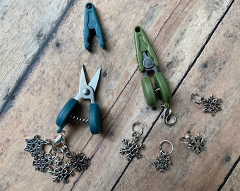 Snowflake Mini Scissor/Stitch Marker Set