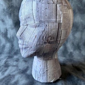 Expositor de cabeça/chapéu de manequim - também ótimo para tiaras, broches e cachecóis! Cabeça de manequim de isopor - Madeira faux bois