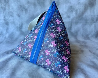 Triangle Pouch - Lilo & Stitch