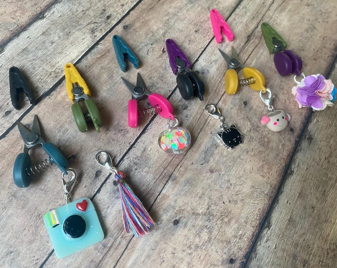 Featured listing image: Mini scissors with progress keeper, customizable personalized bag charm snips
