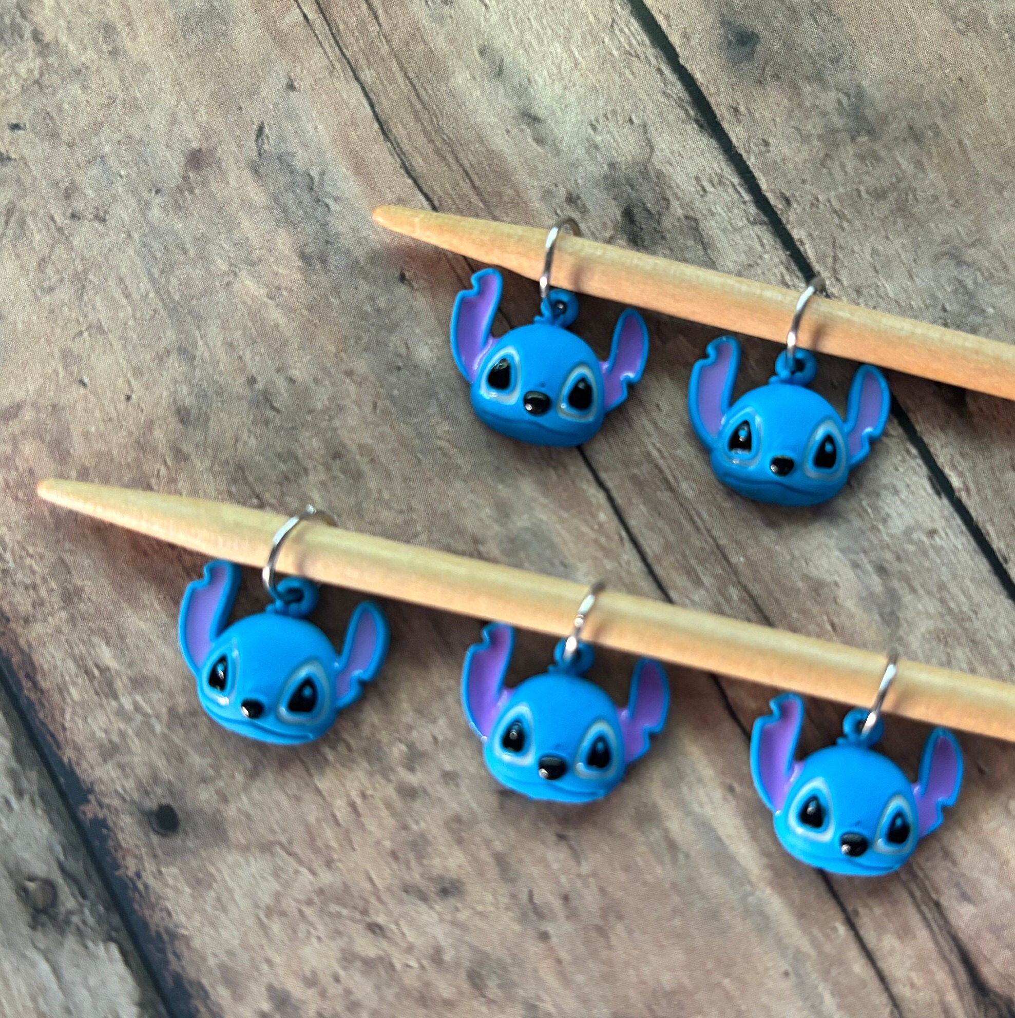 Personalized Stitch Markers With Name - 5-Piece Custom Knitting Markers With Tin