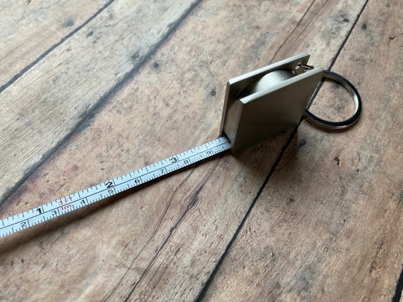 Keyring clearance measuring tape
