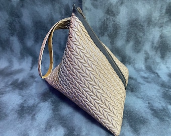 Triangle Bag - Metallic Knit Print