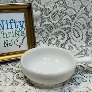 Vintage White Milk Glass 11 oz Glasbake Soup Chili Bowl w/Handle Unmarked