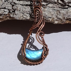 Labradorite moon copper wire pendant. Wire wrapped pendant,Labradorite necklace,Wire wrapped jewelry,Handmade Celestial Jewelry,unique elven