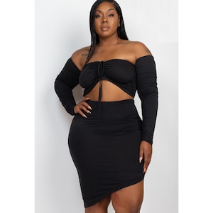 Plus Size Black Off Shoulder Crop Top and Skirt Set, Lightweight & Stretchy Two Piece Outfit