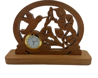 Handmade Cherry Wood Hummingbird Clock: Trumpet Vine Desk Decor