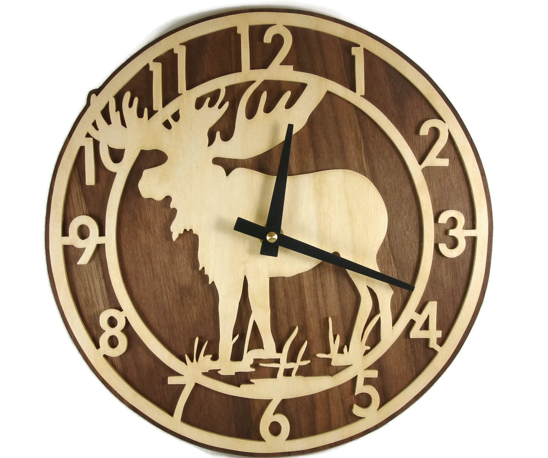 https://www.kevskrafts.com/listing/616397257/moose-wall-hanging-clock-with-quartz