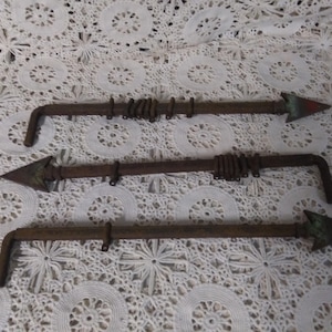 Victorian Swing Arm Arrow Curtain Drapery Rod Set 3