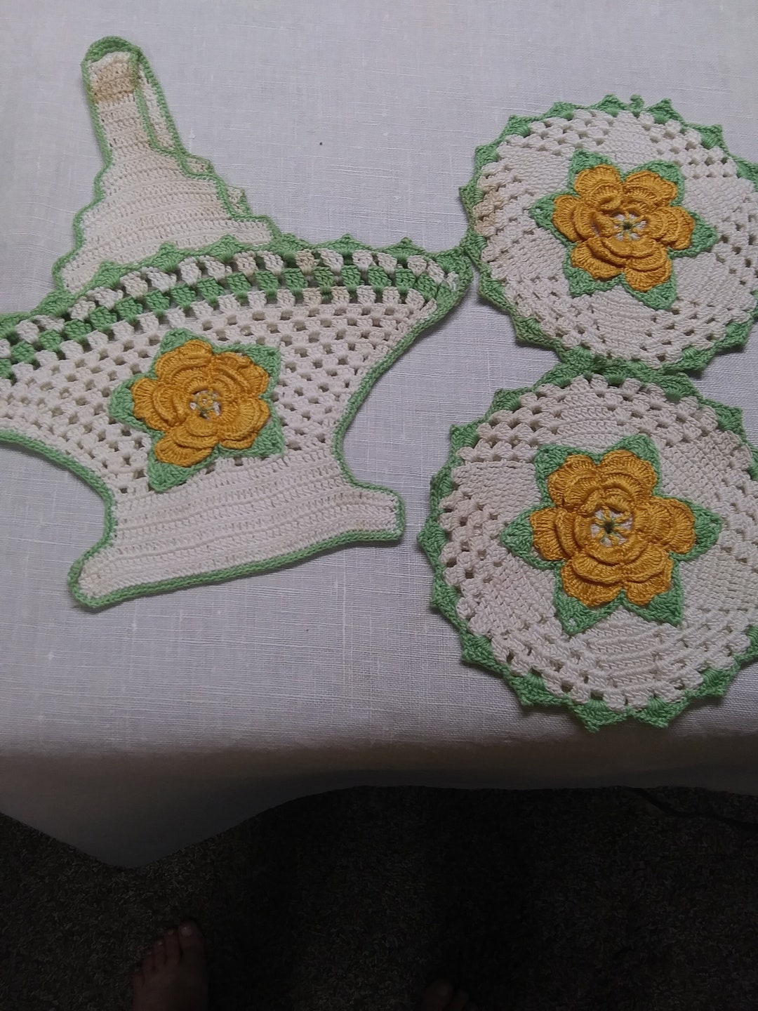 Vintage Crocheted Hot Plate Pad Set, Green & Yellow Basket Holder With