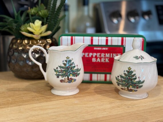 Nikko Happy Holidays Creamer & Sugar Bowl with Lid – Vintage Christmas Tree Set