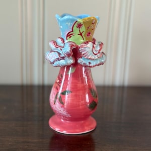 Tracy Porter Hand-Painted Ruffle Vase – Eclectic Cottagecore Boho Style Ceramic Floral Decor