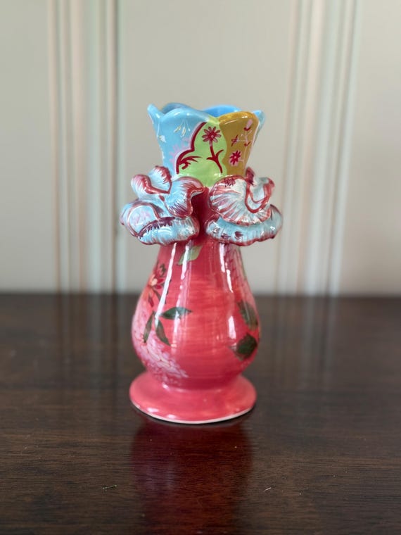 Tracy Porter Hand-Painted Ruffle Vase – Eclectic Cottagecore Boho Style Ceramic Floral Decor