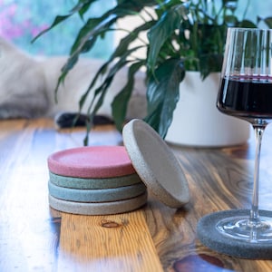 Modern minimalist round concrete coaster - Multiple colors