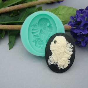 Silicon Mold  Cosplay Skeleton Cameo Flexible  for Crafts, Jewelry, Resin, Scrapbooking, Polymer Clay.