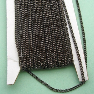 32ft Spool-Gun Metal Twist  Curbe Tiny Chain Soldered -1.3mm.