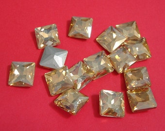 2pcs- Vintage Faceted Glass Foiled Back Jewels Gold Peach Square12x12mm