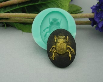 Moule en silicone Beetle Cameo flexible pour l’artisanat, bijoux, résine, scrapbooking, pâte polymère.