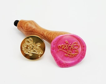 Andotopee Kit Completo Per Sigilli Di Ceralacca – 2 Teste In Ottone (Lettera D), 200 Perle Colorate, Cucchiaio, Candele E Penne Metallizzate - 2