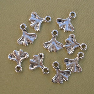 Antique Silver  Ginko Leaf Pendant Charm- 20 pcs.