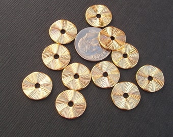 20pcs-Pendant, Charm Connector Wavy Round  Bright Gold 13mm.