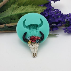Silicon Mold  Cow Skull  Jewelry Making Resin Polymer Clay Candy Chocolate.