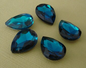 2pcs- Vintage Glass Jewels Blue Zircon Pear Teardrop 18x13mm