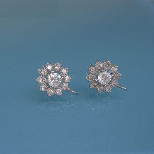 2pcs-9mm Flower Rhodium Plated Brass Faceted Clear CZ, Zirconia Earring, 925 Sterling Silver Post Earrings.