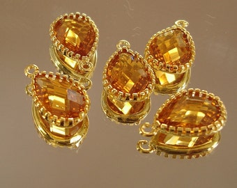 2pcs- Framed  Imitation Zircon Faceted Teardrop  Pendant Charm