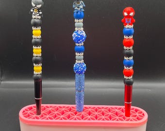 Bolígrafos con cuentas con temática de superhéroes