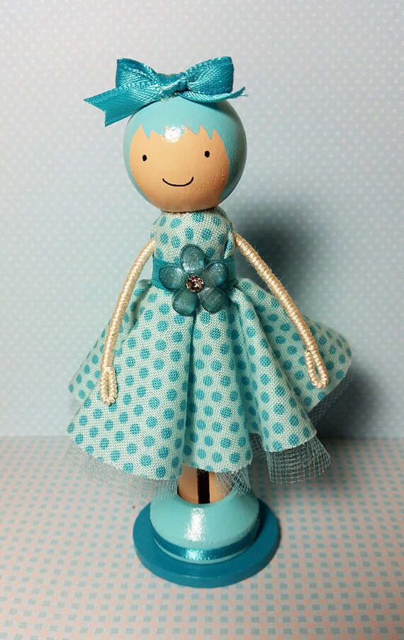 wooden clothespin dolls