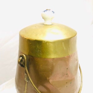 Antique Copper Claw Footed Dovetailed Bucket Pail Delft Lid Handle
