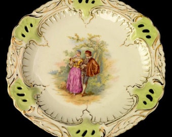 VTG German Reticulated Gilded Gold Courting Couple Lime Green Scalloped Plate