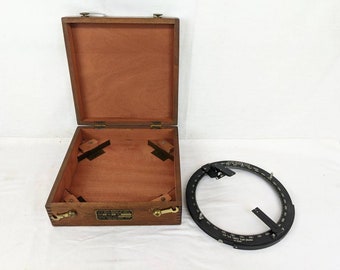 U.S Navy Nautical Bearing Circle Seconde Guerre mondiale 1943 Pathe Manufacturing Corp New York, N.Y Boîte en bois à queue d'aronde originale