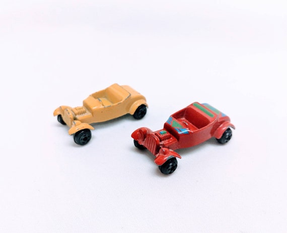 red and yellow push car
