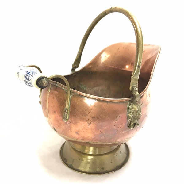 Antique Copper & Brass Löwe Lions Head Coal Hod, Delft Handle, Footed