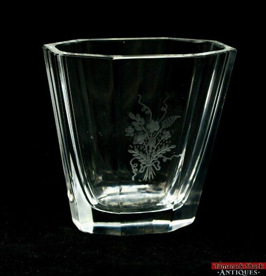 Vintage Signed Kosta Boda Etched Glass Floral Bouquet Crystal Clear Vase