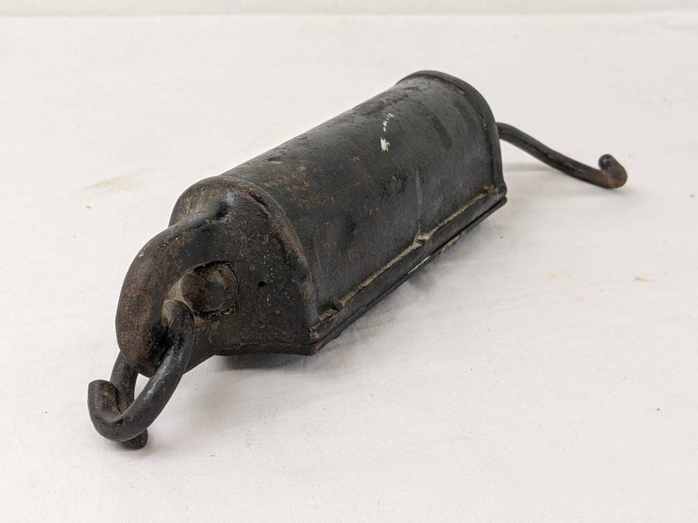 Antique Gifford Wood Co. Hanging Spring Scale | 200 Pound Capacity ...